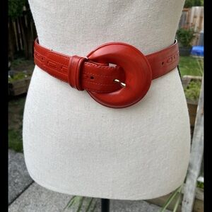 Women’s Belt Red Leather Sz Med Liz Claiborne 1990’s Stylish Statement